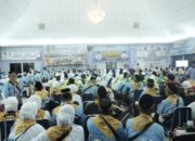 Suasana Khidmat, Wabup Yuliantini Lepas 173 Jemaah Haji Inhil
