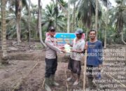 Polsek Tempuling Tanam Jagung Bersama Warga, Wujud Nyata Dukungan Ketahanan Pangan Nasional