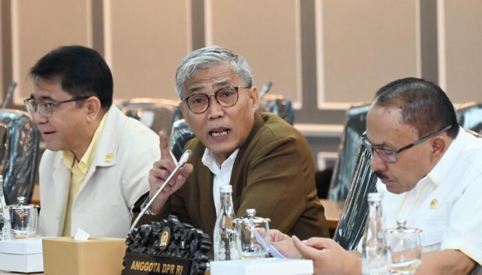 Perkuat Kedaulatan Hukum Nasional, DPR Desak RUU HPI Batasi Penggunaan Hukum Asing dalam Kontrak Bisnis
