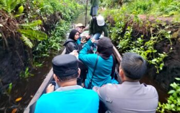 Kapolsek Mandah Bersama Camat dan BUMDes Tinjau Lahan Calon Penanaman Jagung di Desa Bente
