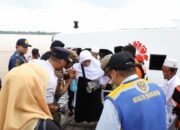 Wabup Yuliantini Sambut Kepulangan Ratusan Jamaah Haji Kloter 7 Asal Inhil