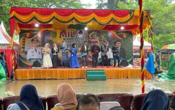 Milad Inhil ke-61 Meriah, Puluhan Peserta Adu Suara di Lomba Dangdut