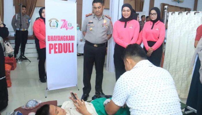 Bakti Kesehatan Hari Bhayangkara ke-80, Polres Inhil Hadirkan Pelayanan Kesehatan Gratis untuk Masyarakat