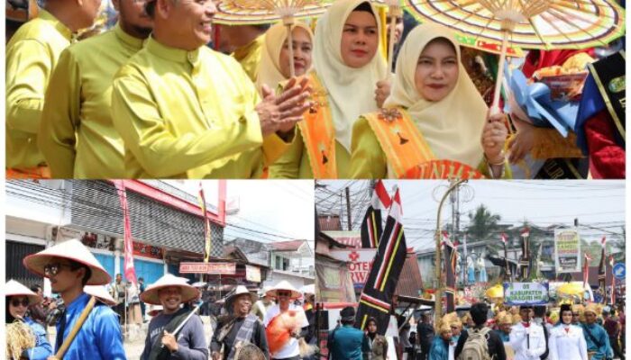 Pawai Ta’aruf MTQ Riau, Kafilah Inhil Pamerkan Budaya Daerah