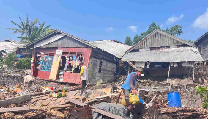 Abrasi Sungai Niur Makin Parah, Empat Rumah Warga Hanyut Seketika