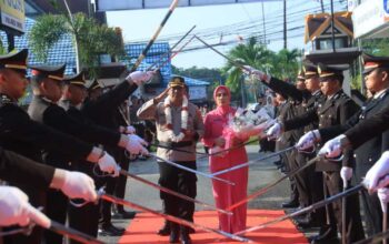 Welcome and Farewell Parade, AKBP Donny Eko Listianto Resmi Sambut Tongkat Komando Polres Indragiri Hilir