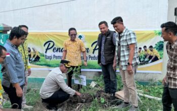 Kapolres Inhil Dukung Green Policing Lewat Penanaman Pohon