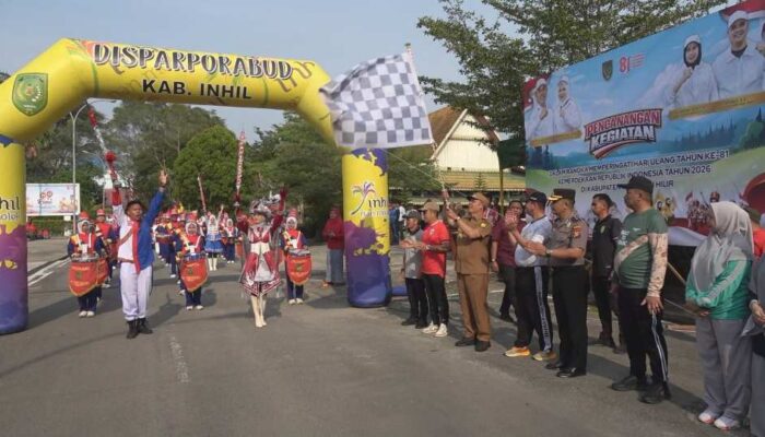 Semangat Kemerdekaan Mulai Bergema, Bupati Herman Pimpin Apel Pencanangan dan Lepas Karnaval HUT ke-81 RI