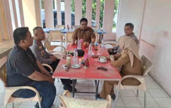Jaga Perbatasan Siak-Bengkalis, Polisi dan Pemerintah Kecamatan Satukan Langkah Cegah Karhutla