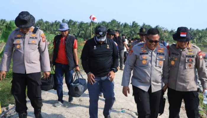Matangkan Persiapan, Kapolres Inhil Dampingi PJU Polda Riau Tinjau Lokasi Penanaman Mangrove