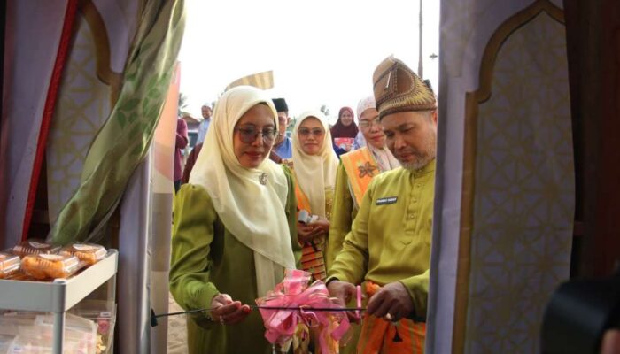Bupati Inhil Dukung Semarak MTQ ke-41 Enok, Pawai Ta’aruf dan Bazar Jadi Ajang Syiar dan Promosi Potensi Daerah