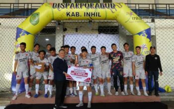 Bupati Inhil Apresiasi Semangat Sportivitas pada Turnamen Futsal HUT RI ke-81