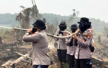 Jelang Hari Jadi ke-78, Polwan Polda Riau Turun dalam Penanganan Karhutla