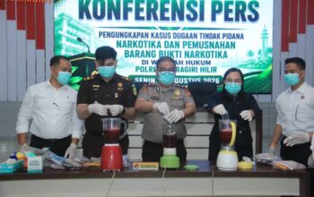 Polres Inhil Musnahkan Ribuan Ekstasi dan Ratusan Gram Sabu, 5 Tersangka Ditahan
