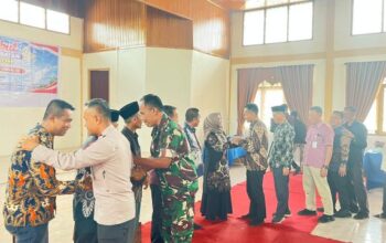Hadiri Sertijab Camat, Kapolsek Sabak Auh Ingatkan Warga: Jangan Buka Lahan dengan Membakar!