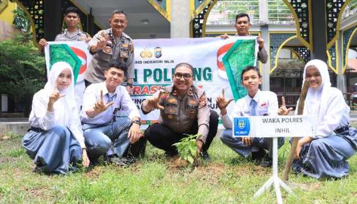 Polres Inhil Dorong Pelajar SMAN 1 Tembilahan Jadi Generasi Peduli Lingkungan