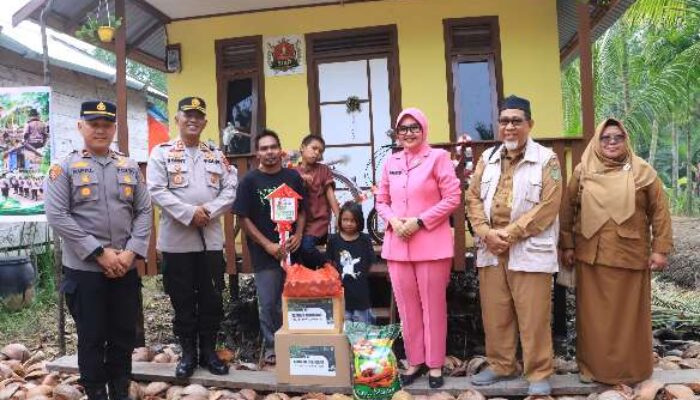 Kapolres Inhil Resmikan Rumah Layak Huni untuk Misran