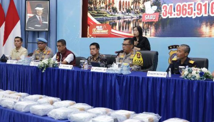 Polda Riau Gagalkan Peredaran 34,9 Kg Sabu, Lima Tersangka Ditangkap