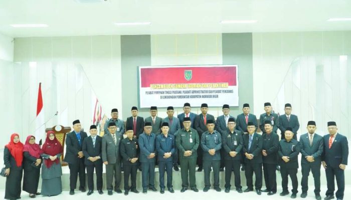 Bupati Herman Minta 18 Pejabat yang Dilantik Percepat Program dan Tingkatkan Kinerja