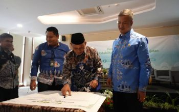 Punya 130 Ribu Hektare Mangrove, Bupati Herman Ungkap Ancaman yang Mengintai Pesisir Inhil